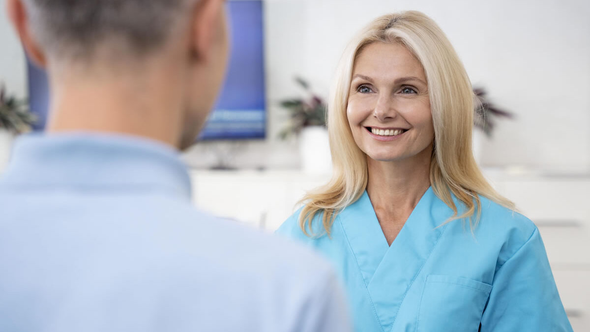 Cuidados no pós-operatório da Lipo de Papada: o que você precisa saber